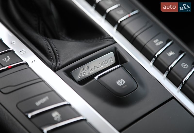 Внедорожник / Кроссовер Porsche Macan 2018 в Харькове