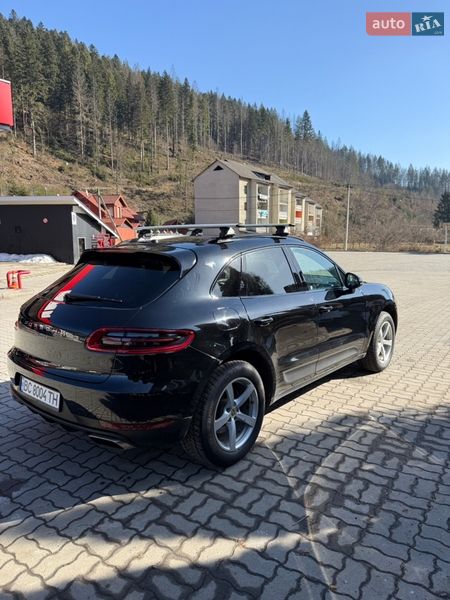 Позашляховик / Кросовер Porsche Macan 2016 в Ужгороді