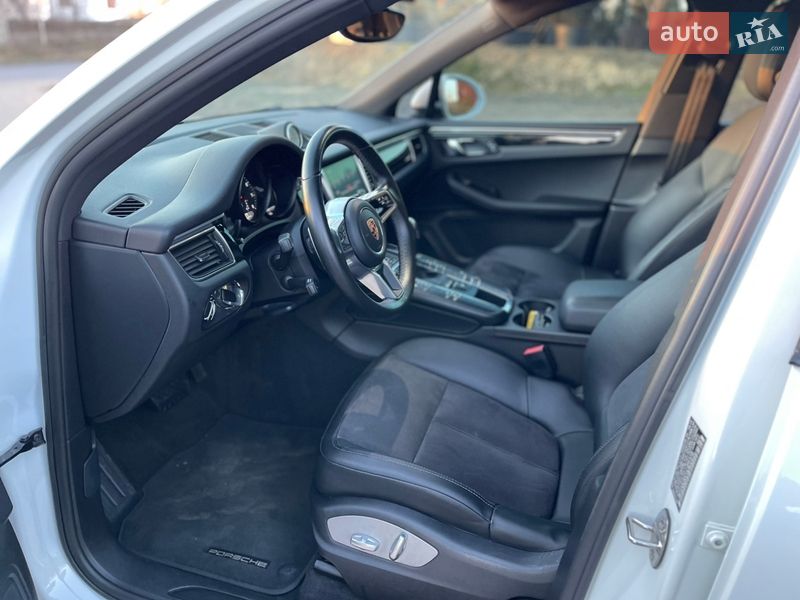 Внедорожник / Кроссовер Porsche Macan 2018 в Луцке