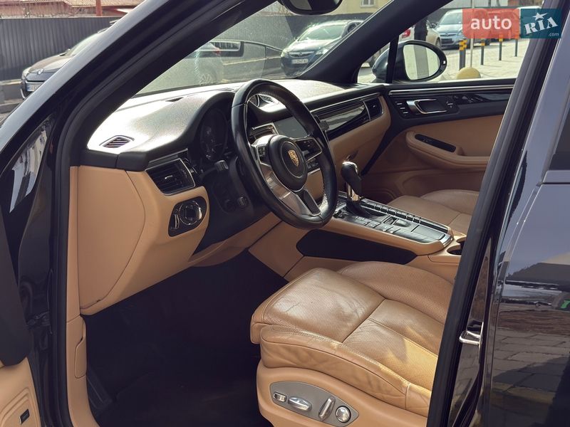 Внедорожник / Кроссовер Porsche Macan 2016 в Львове