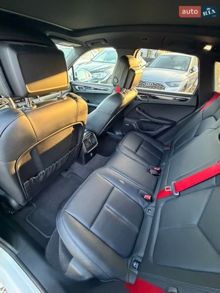 Внедорожник / Кроссовер Porsche Macan 2020 в Ивано-Франковске