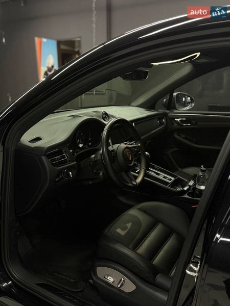 Внедорожник / Кроссовер Porsche Macan 2022 в Днепре