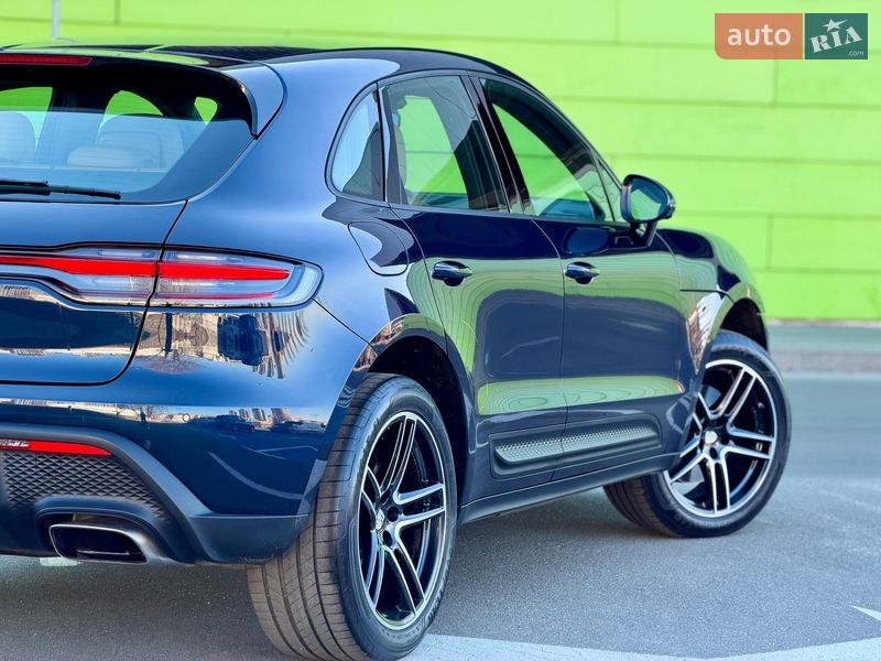 Позашляховик / Кросовер Porsche Macan 2021 в Києві