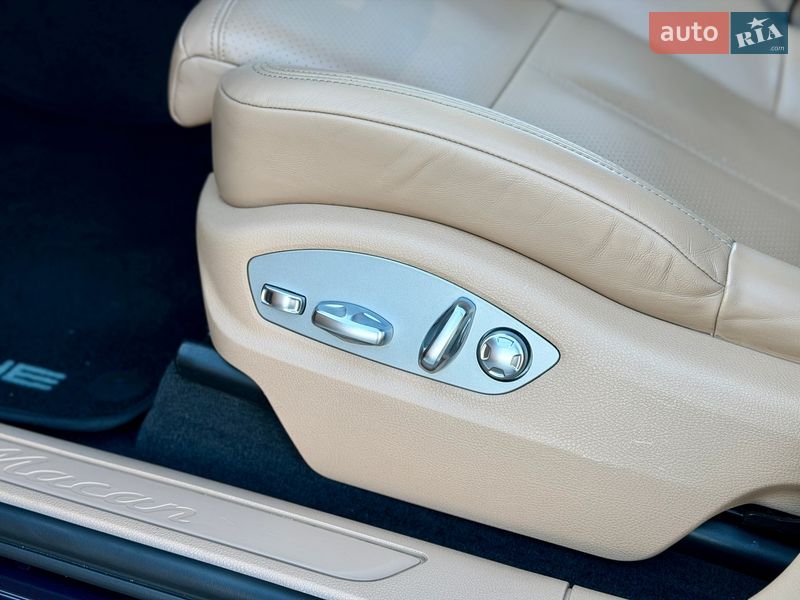 Позашляховик / Кросовер Porsche Macan 2021 в Києві