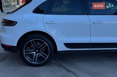 Внедорожник / Кроссовер Porsche Macan 2019 в Киеве