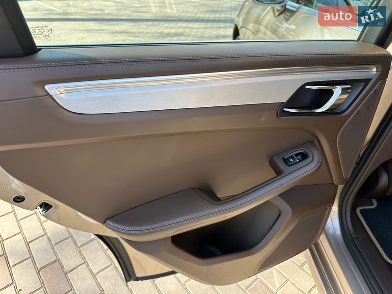 Внедорожник / Кроссовер Porsche Macan 2015 в Одессе фото 18 Внедорожник / Кроссовер Porsche Macan 2015 в Одессе