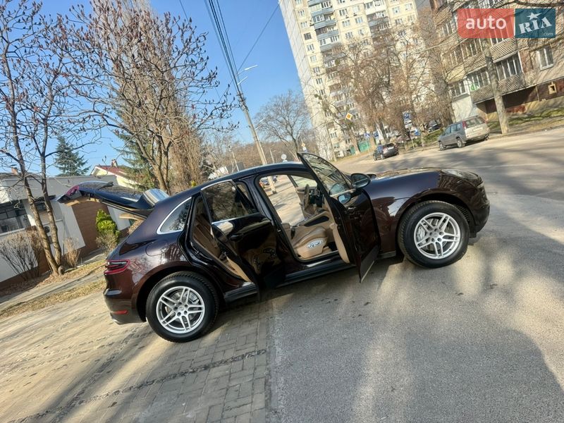 Позашляховик / Кросовер Porsche Macan 2014 в Києві