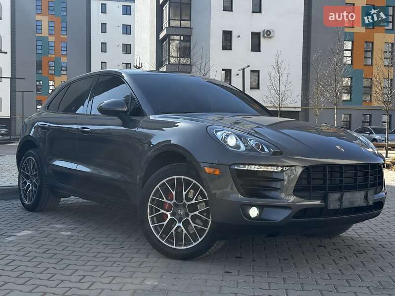 Позашляховик / Кросовер Porsche Macan 2015 в Івано-Франківську