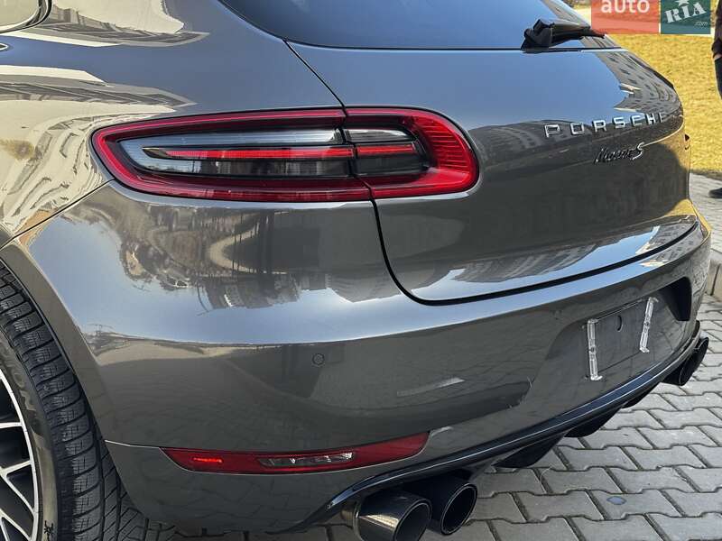 Позашляховик / Кросовер Porsche Macan 2015 в Івано-Франківську