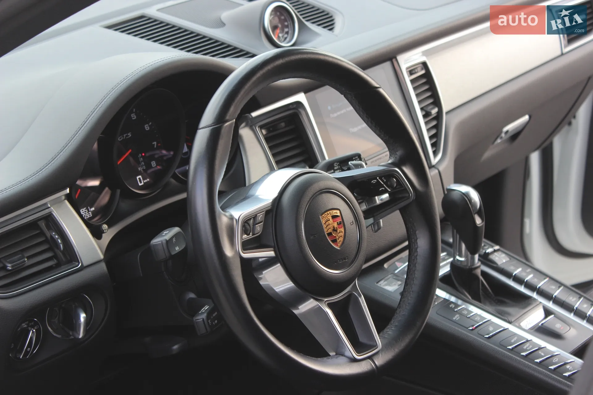 2018 Porsche Macan - мініатюра 23