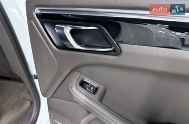 Внедорожник / Кроссовер Porsche Macan 2015 в Одессе