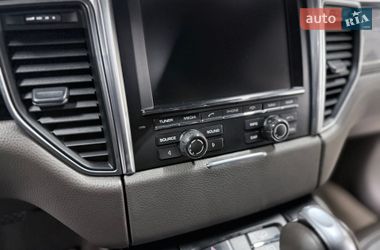 Внедорожник / Кроссовер Porsche Macan 2015 в Одессе