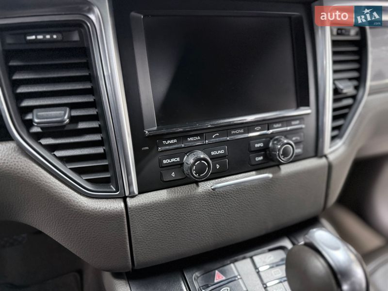 Внедорожник / Кроссовер Porsche Macan 2015 в Одессе