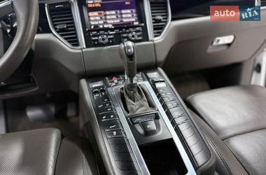 Внедорожник / Кроссовер Porsche Macan 2015 в Одессе