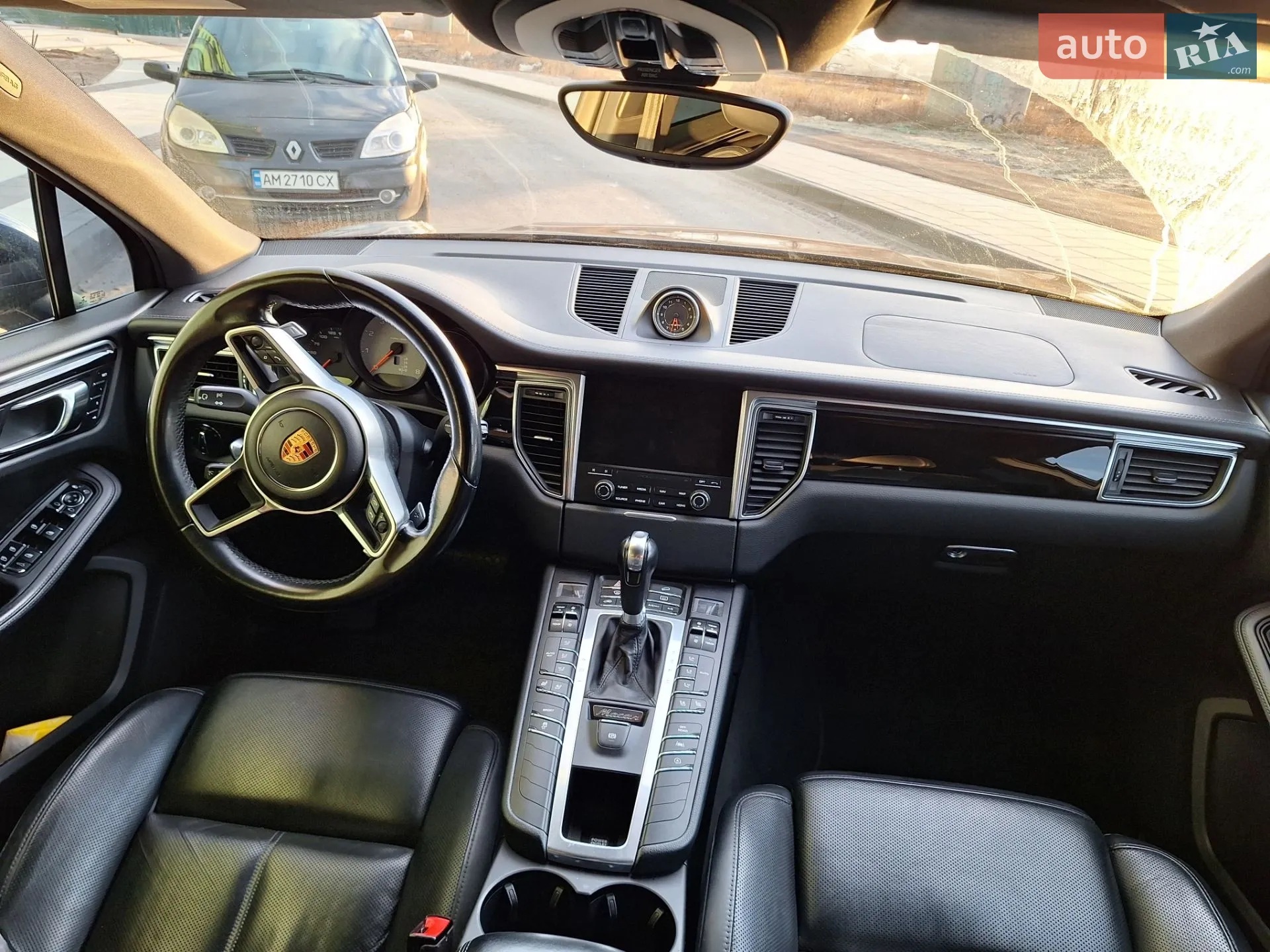 2016 Porsche Macan - мініатюра 11