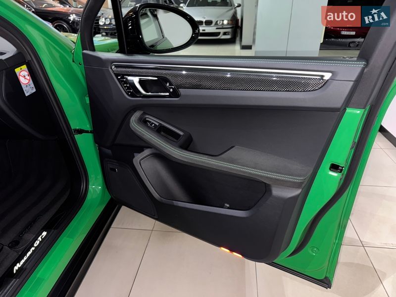 Внедорожник / Кроссовер Porsche Macan 2021 в Одессе
