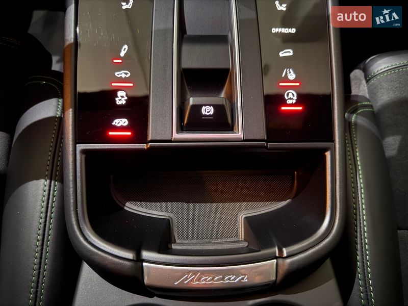 Внедорожник / Кроссовер Porsche Macan 2021 в Одессе