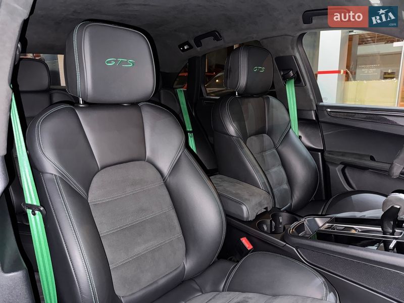 Внедорожник / Кроссовер Porsche Macan 2021 в Одессе