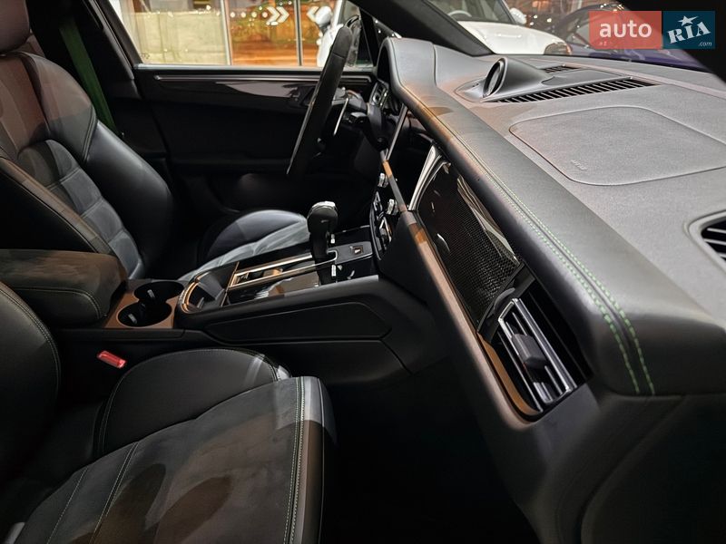 Внедорожник / Кроссовер Porsche Macan 2021 в Одессе