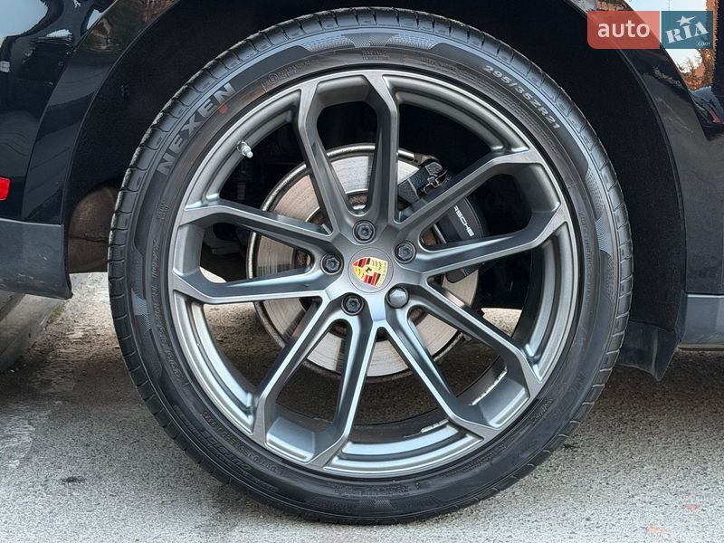 Позашляховик / Кросовер Porsche Macan 2022 в Києві