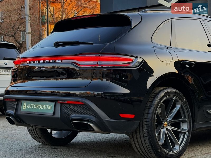 Позашляховик / Кросовер Porsche Macan 2022 в Києві