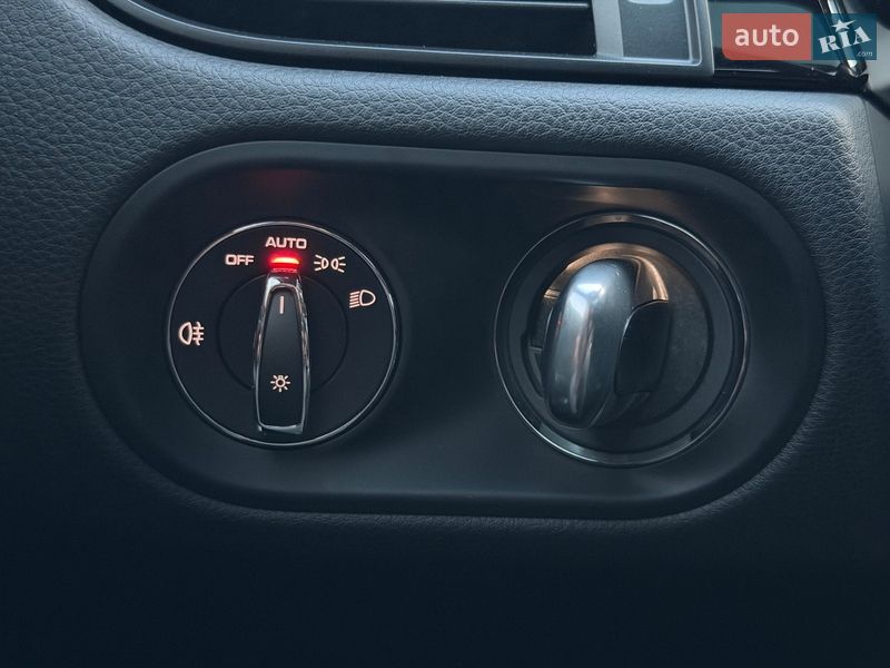 Позашляховик / Кросовер Porsche Macan 2022 в Києві