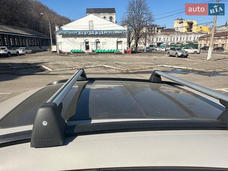 Внедорожник / Кроссовер Porsche Macan 2022 в Киеве