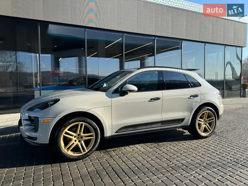 Porsche Macan