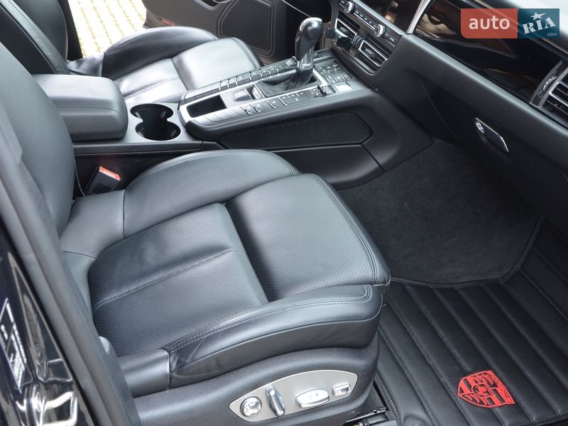Внедорожник / Кроссовер Porsche Macan 2020 в Тернополе фото 19 Внедорожник / Кроссовер Porsche Macan 2020 в Тернополе