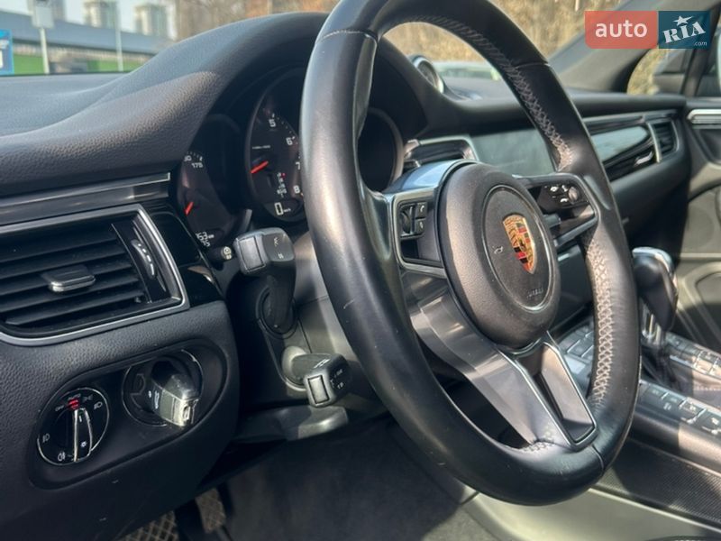 Внедорожник / Кроссовер Porsche Macan 2016 в Киеве фото 19 Внедорожник / Кроссовер Porsche Macan 2016 в Киеве
