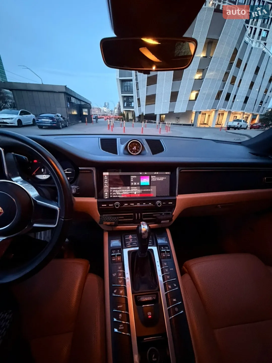 2019 Porsche Macan - мініатюра 9