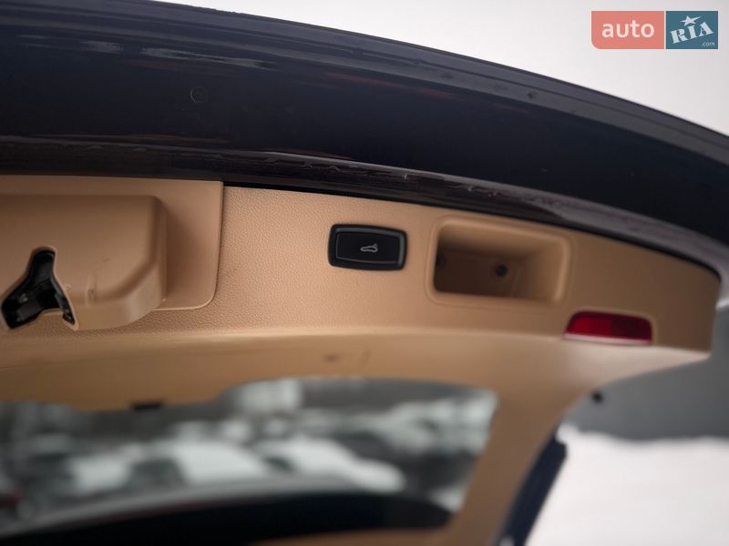 Позашляховик / Кросовер Porsche Macan 2015 в Львові