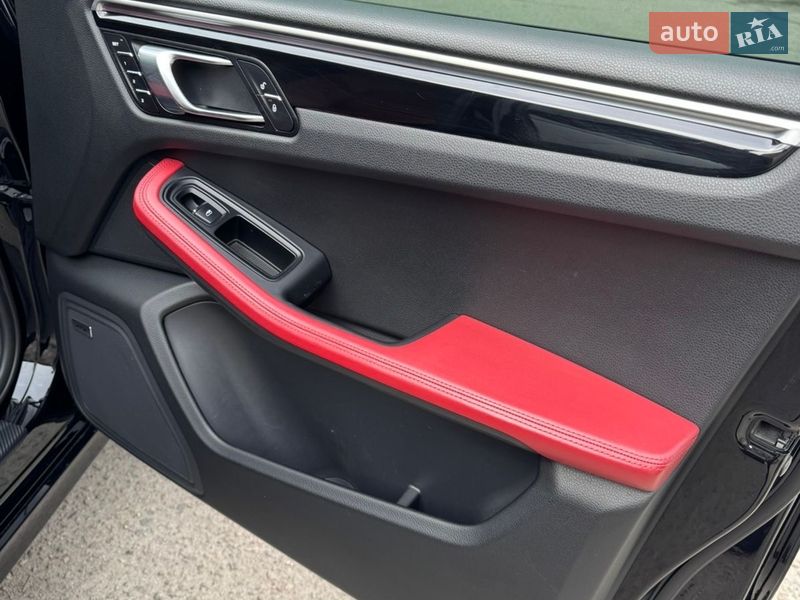 Позашляховик / Кросовер Porsche Macan 2018 в Дніпрі фото 13 Позашляховик / Кросовер Porsche Macan 2018 в Дніпрі