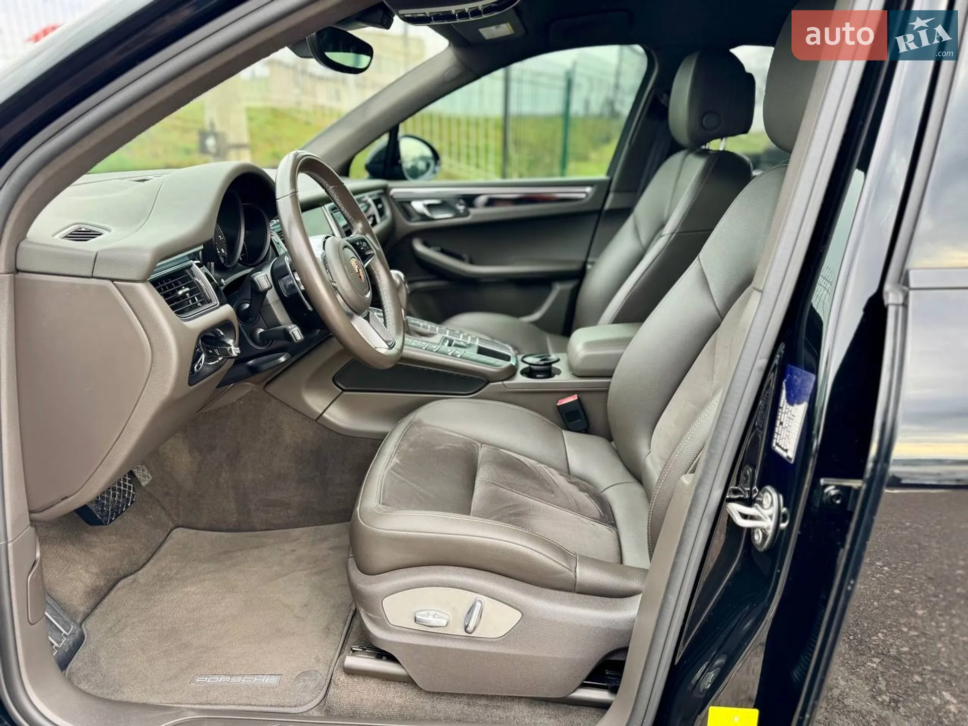 2018 Porsche Macan - мініатюра 24