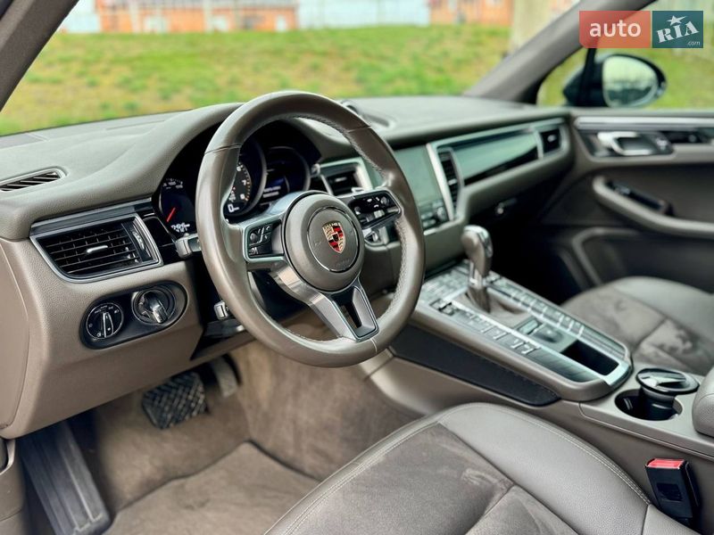 Позашляховик / Кросовер Porsche Macan 2018 в Києві