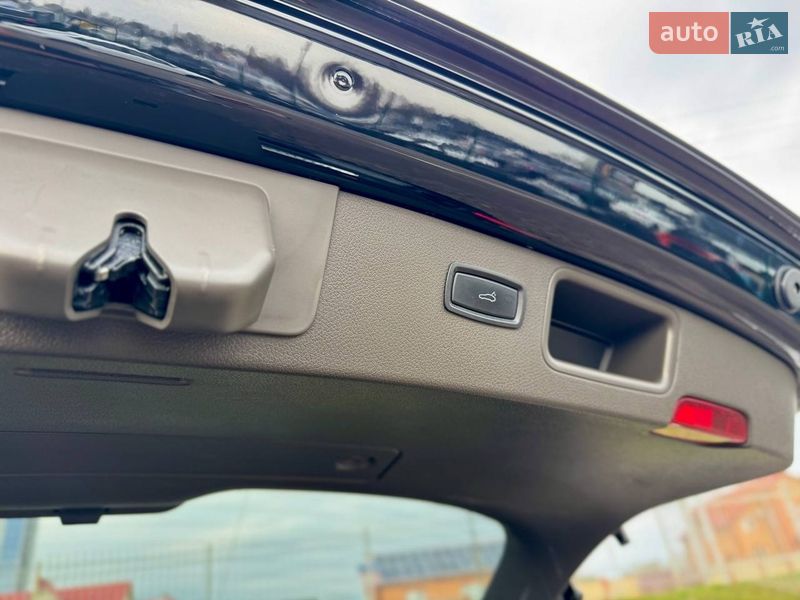 Позашляховик / Кросовер Porsche Macan 2018 в Києві