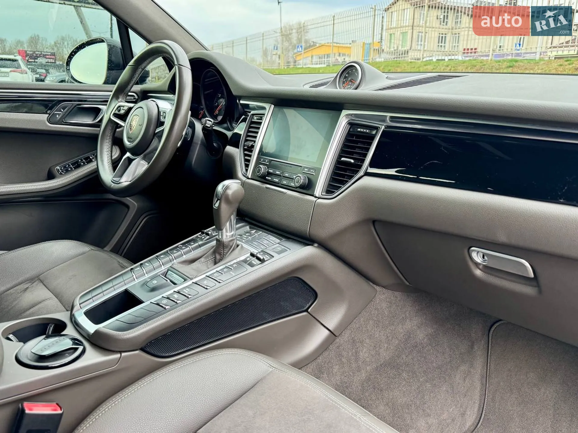 2018 Porsche Macan - мініатюра 37
