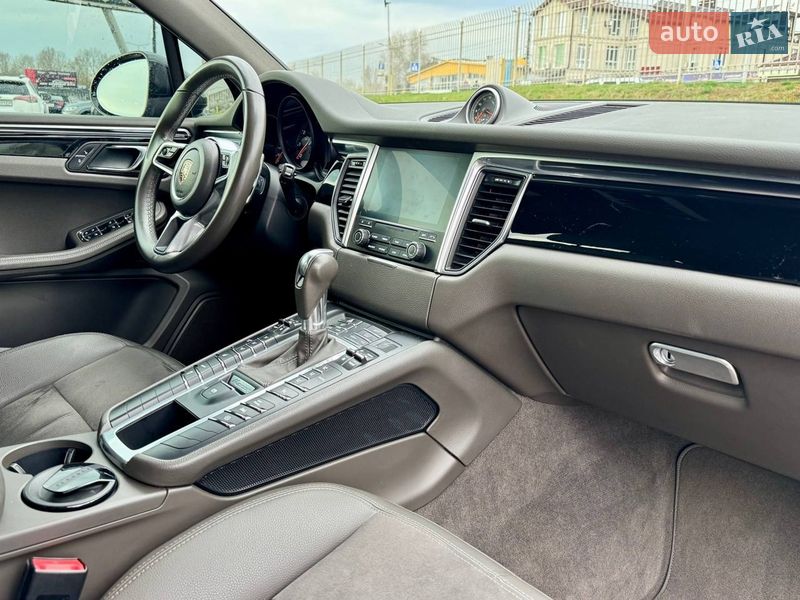 Позашляховик / Кросовер Porsche Macan 2018 в Києві