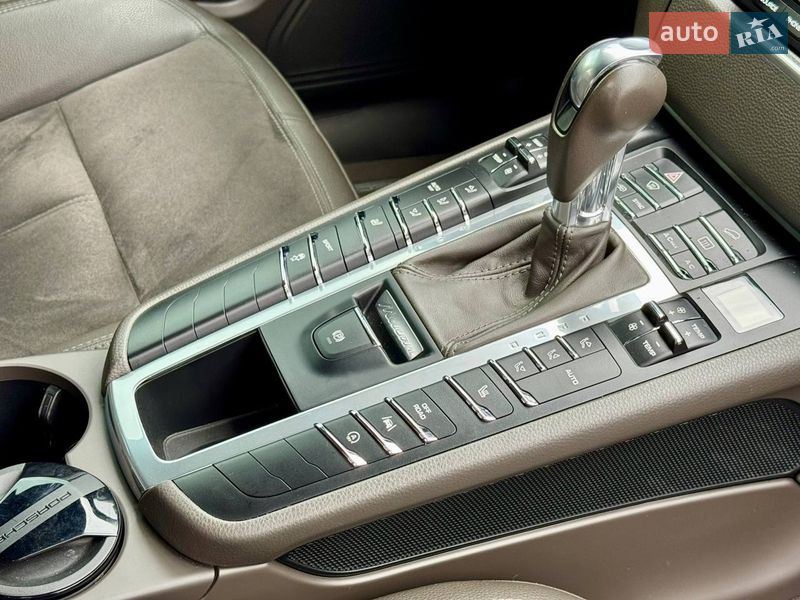 Позашляховик / Кросовер Porsche Macan 2018 в Києві