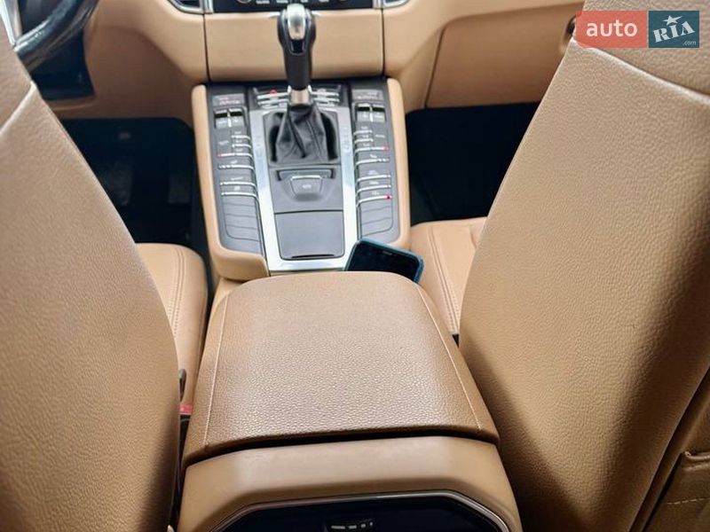 Внедорожник / Кроссовер Porsche Macan 2016 в Одессе
