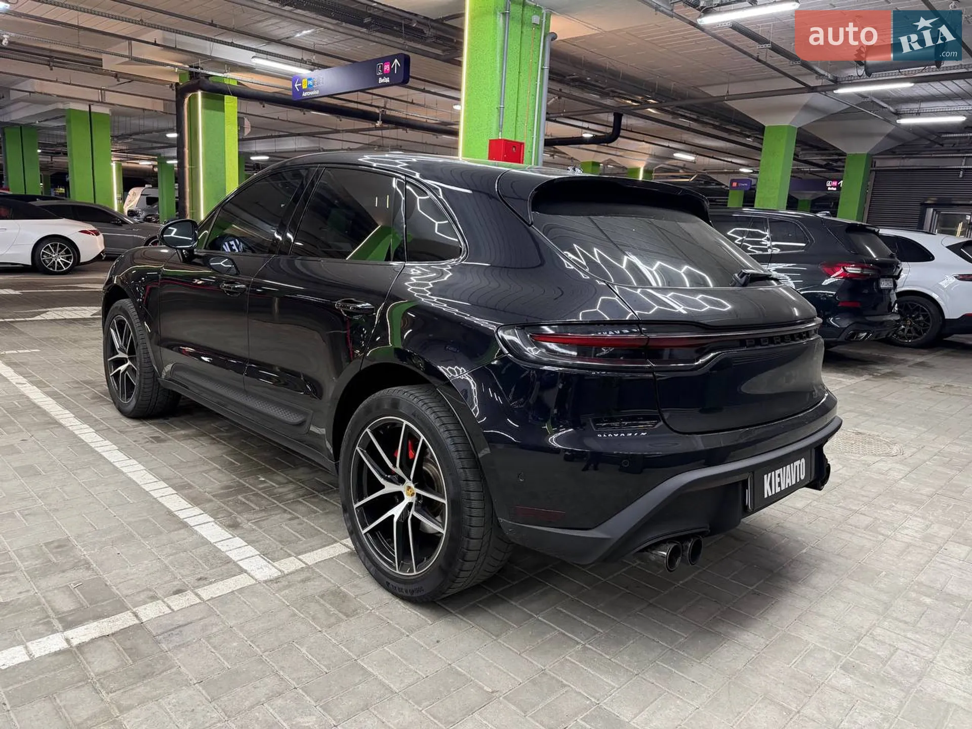 2021 Porsche Macan - мініатюра 8