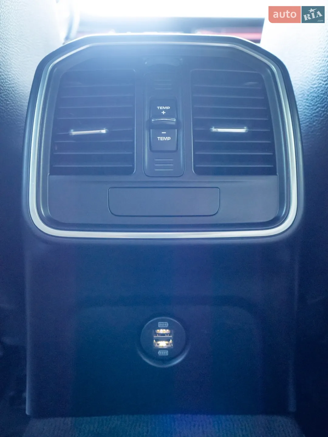 2016 Porsche Macan - мініатюра 26