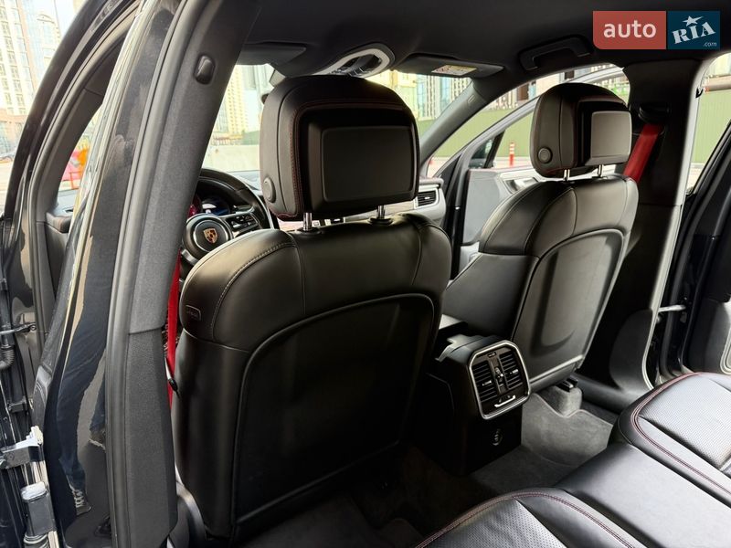 Позашляховик / Кросовер Porsche Macan 2016 в Києві фото 45 Позашляховик / Кросовер Porsche Macan 2016 в Києві