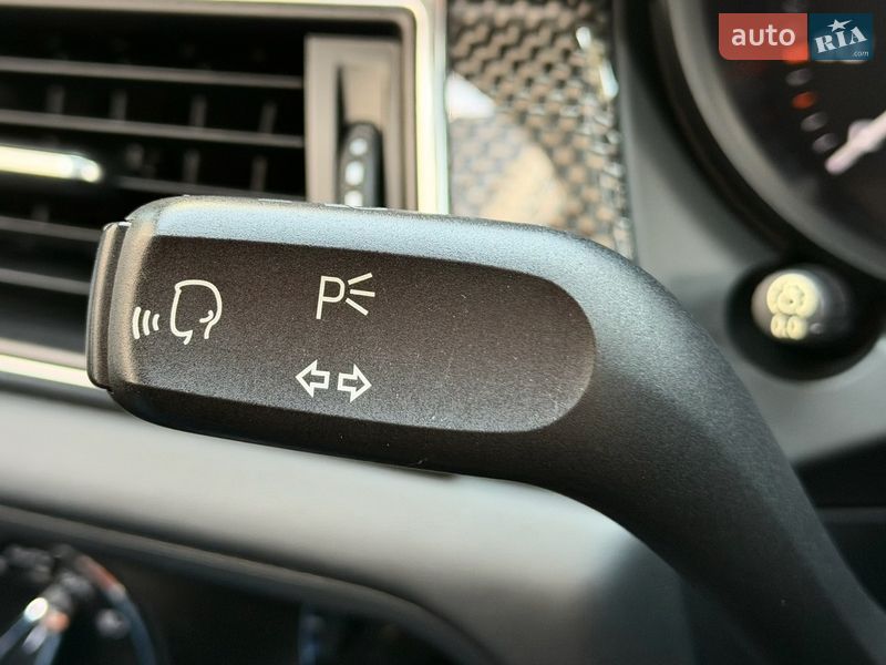 Позашляховик / Кросовер Porsche Macan 2016 в Києві фото 66 Позашляховик / Кросовер Porsche Macan 2016 в Києві