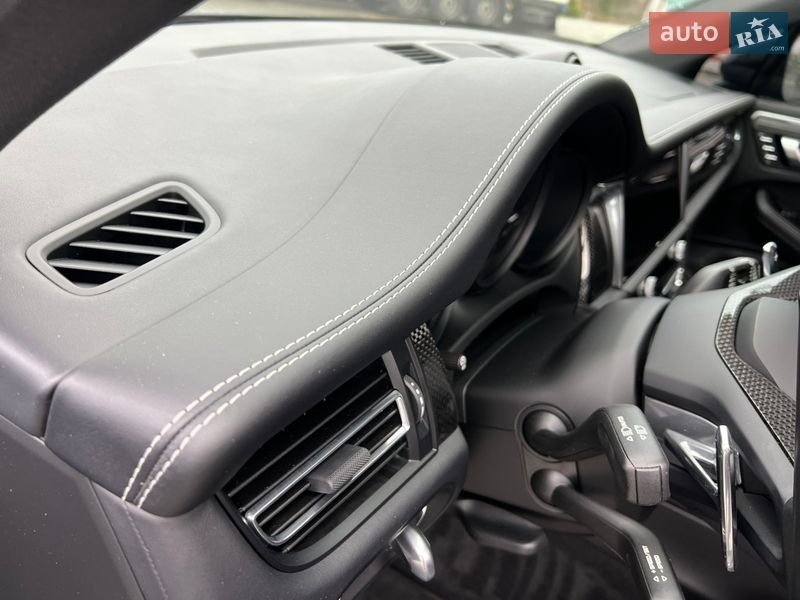 Позашляховик / Кросовер Porsche Macan 2022 в Києві