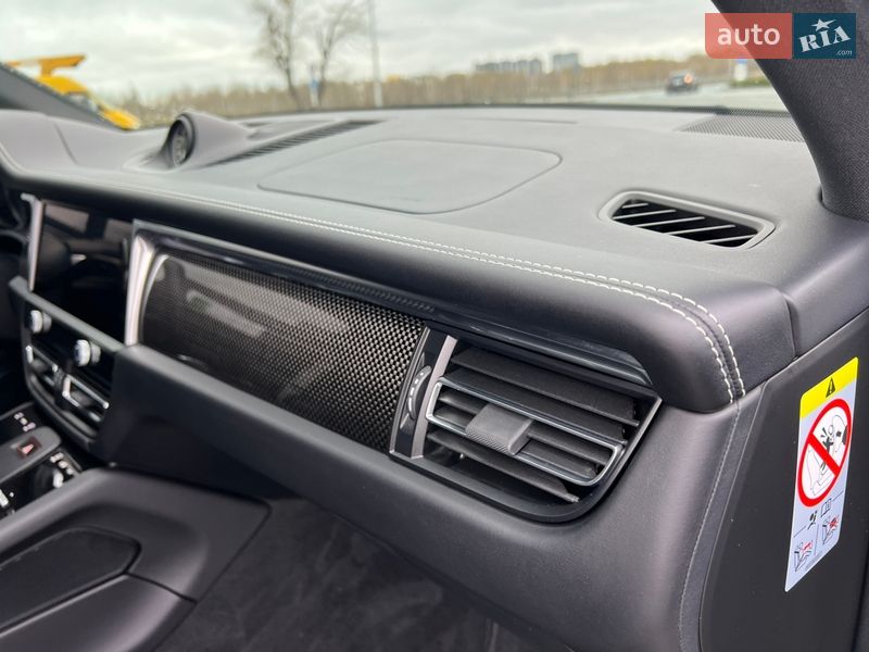 Позашляховик / Кросовер Porsche Macan 2022 в Києві