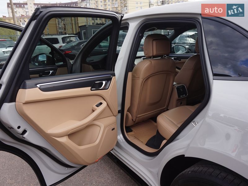 Позашляховик / Кросовер Porsche Macan 2022 в Одесі фото 29 Позашляховик / Кросовер Porsche Macan 2022 в Одесі