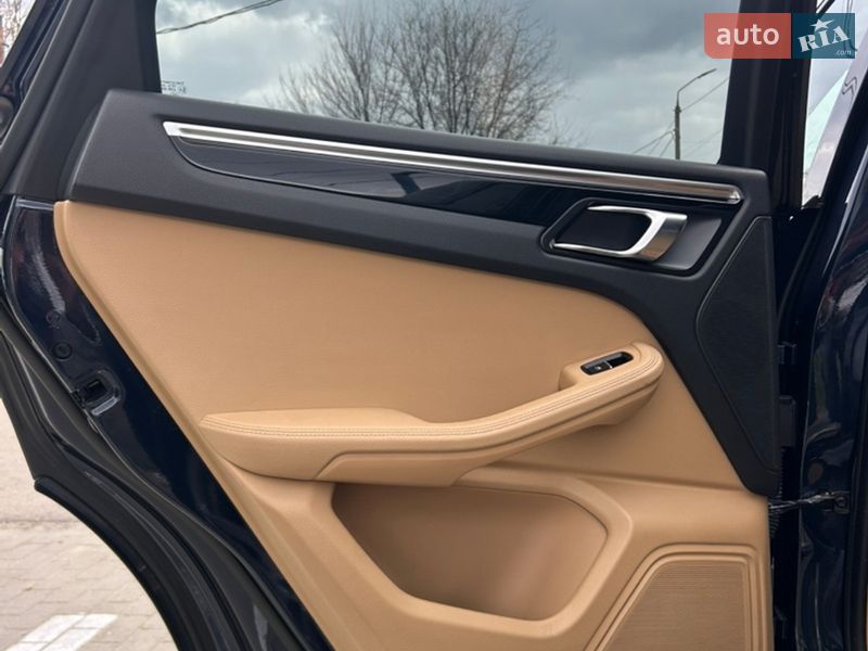 Позашляховик / Кросовер Porsche Macan 2018 в Дніпрі