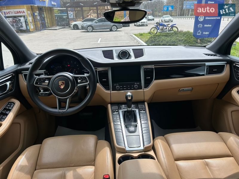 Позашляховик / Кросовер Porsche Macan 2018 в Дніпрі