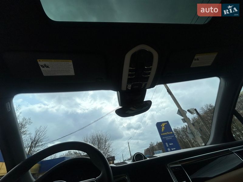 Позашляховик / Кросовер Porsche Macan 2018 в Дніпрі